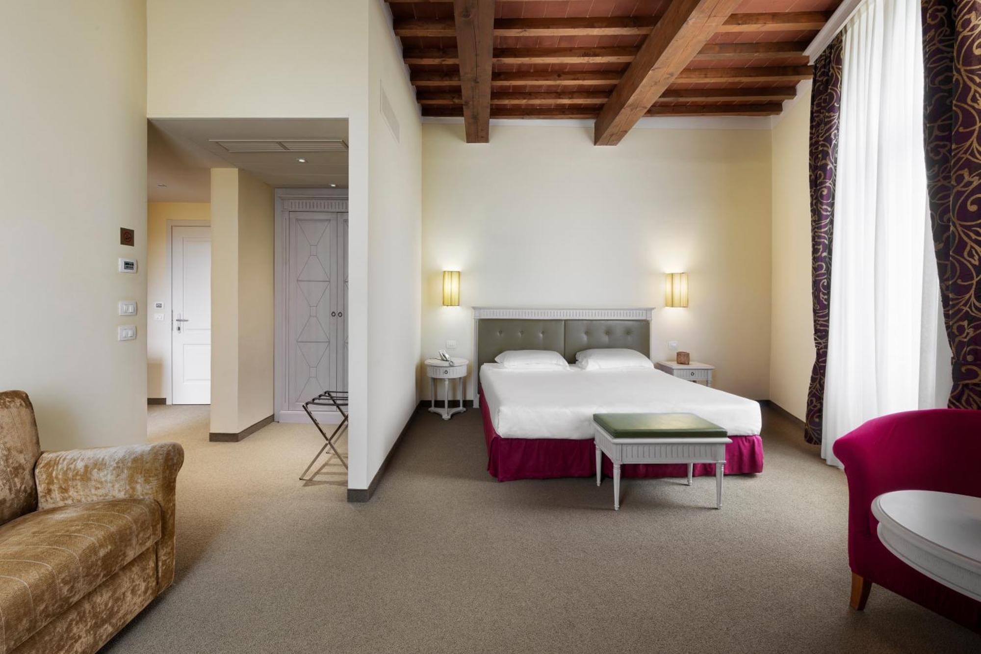 Lhp Hotel Certaldo Esterno foto